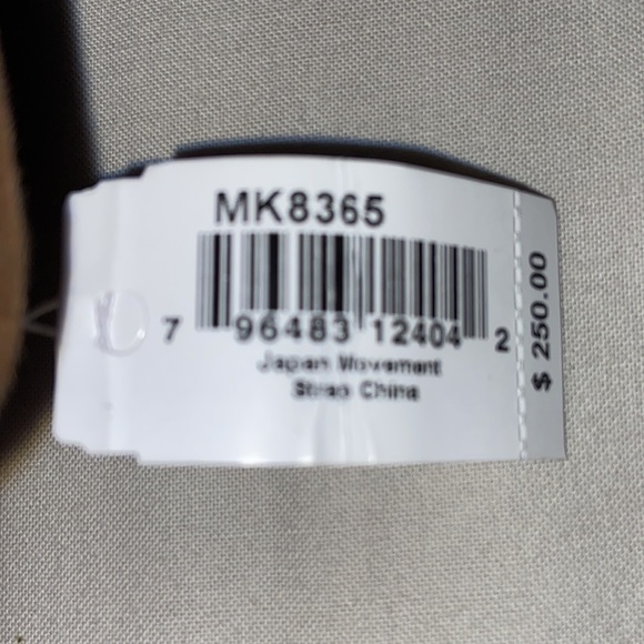 Mens Michael Kors Watch - Picture 3 of 3